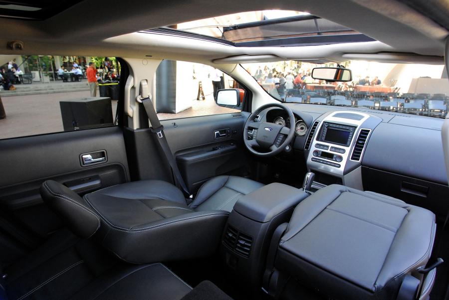  Ford Edge 2007 года  (фото 50 из 107)